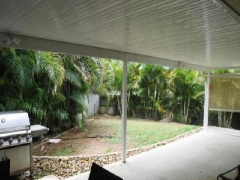 31 Packett Crescent, Loganlea QLD 4131