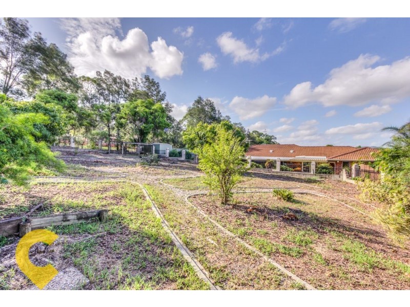 8 Lytham Court, Cornubia QLD 4130