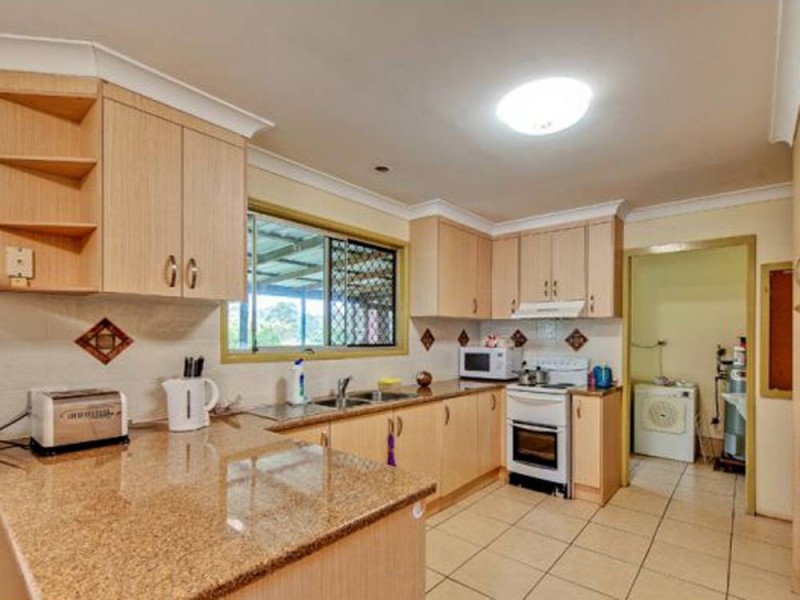 236 Chambers Flat Road, Waterford West QLD 4133