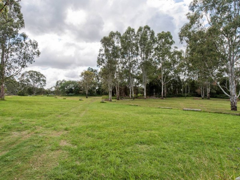 16 Wharf Street, Waterford West QLD 4133