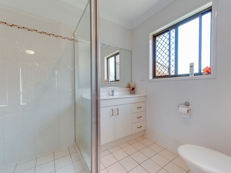 31 Waterline Crescent, Waterford QLD 4133