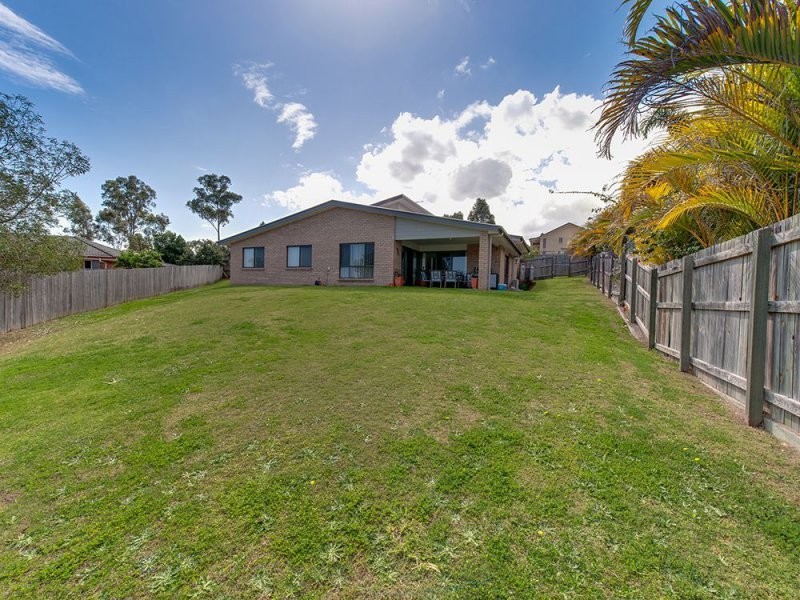 31 Waterline Crescent, Waterford QLD 4133