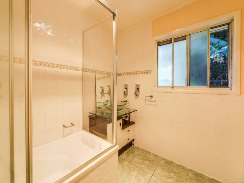 41 Winnetts Road, Daisy Hill QLD 4127