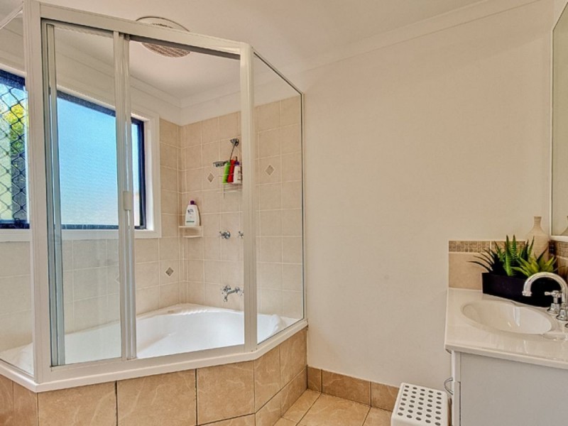 34 Jasmine Crescent, Shailer Park QLD 4128