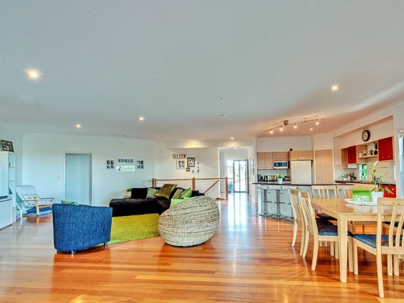 34 Jasmine Crescent, Shailer Park QLD 4128