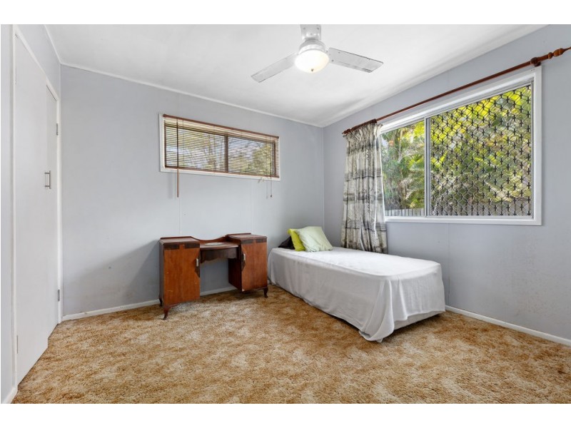 4 Mansfield Street, Kingston QLD 4114