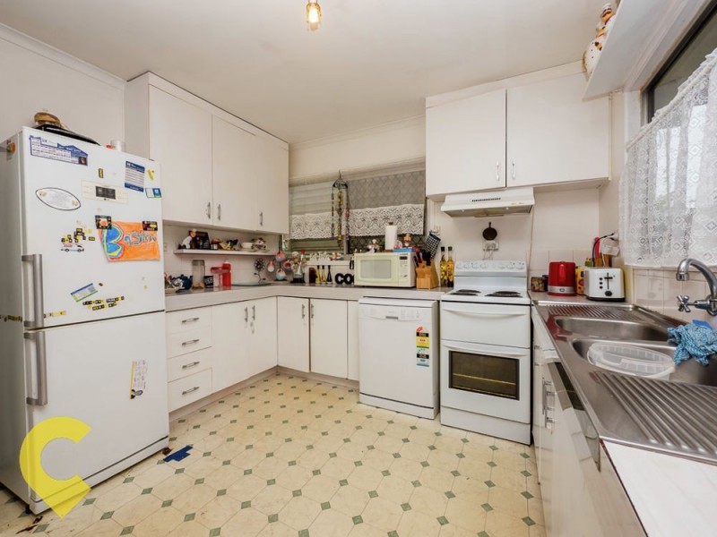 18 Darren Drive, Slacks Creek QLD 4127