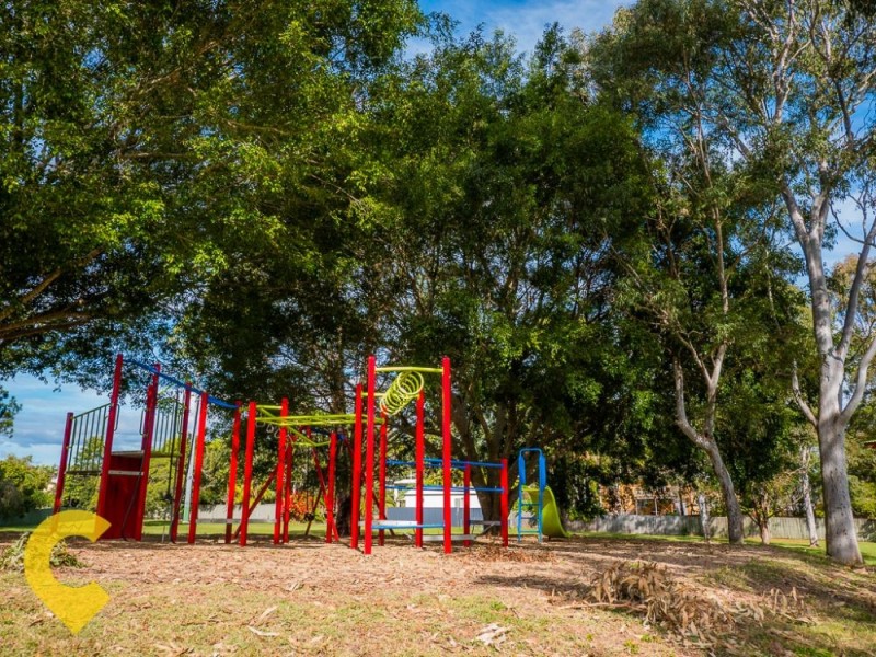 4 Cameron Court, Daisy Hill QLD 4127