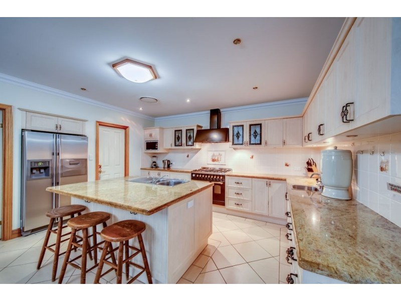 32 Riverside Terrace, Windaroo QLD 4207