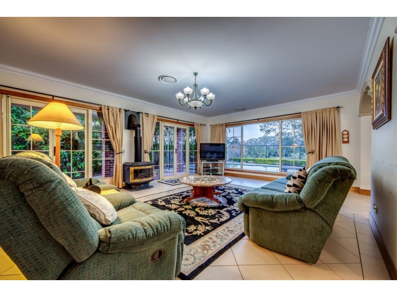 32 Riverside Terrace, Windaroo QLD 4207