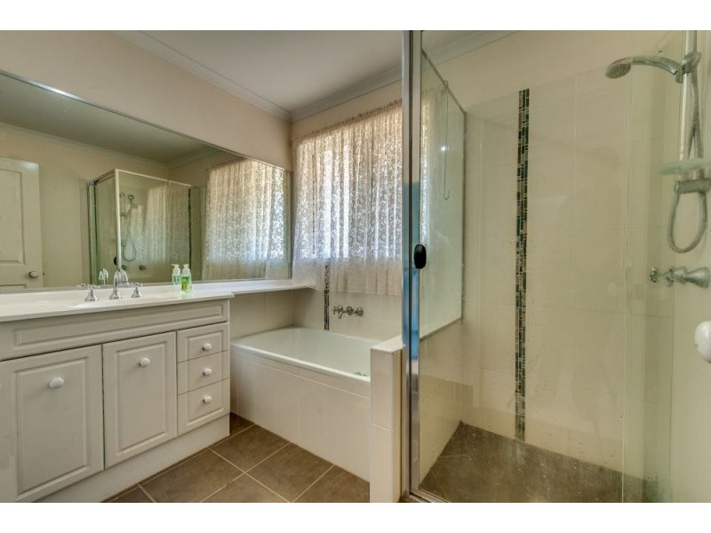 40-48 Woodend Ct, Park Ridge QLD 4125