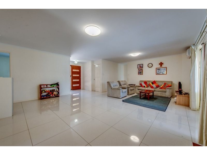 40-48 Woodend Ct, Park Ridge QLD 4125