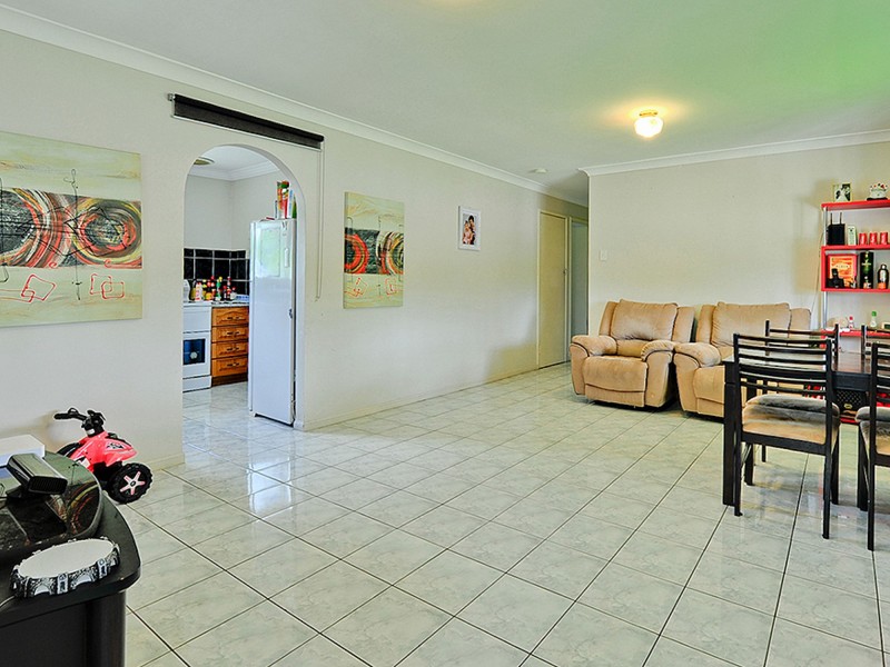 1 Jean Street, Woodridge QLD 4114