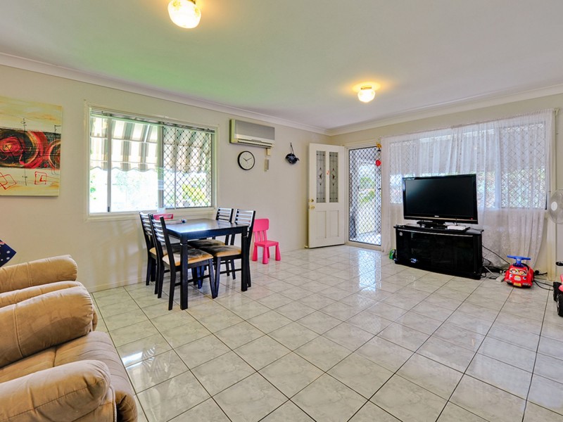 1 Jean Street, Woodridge QLD 4114
