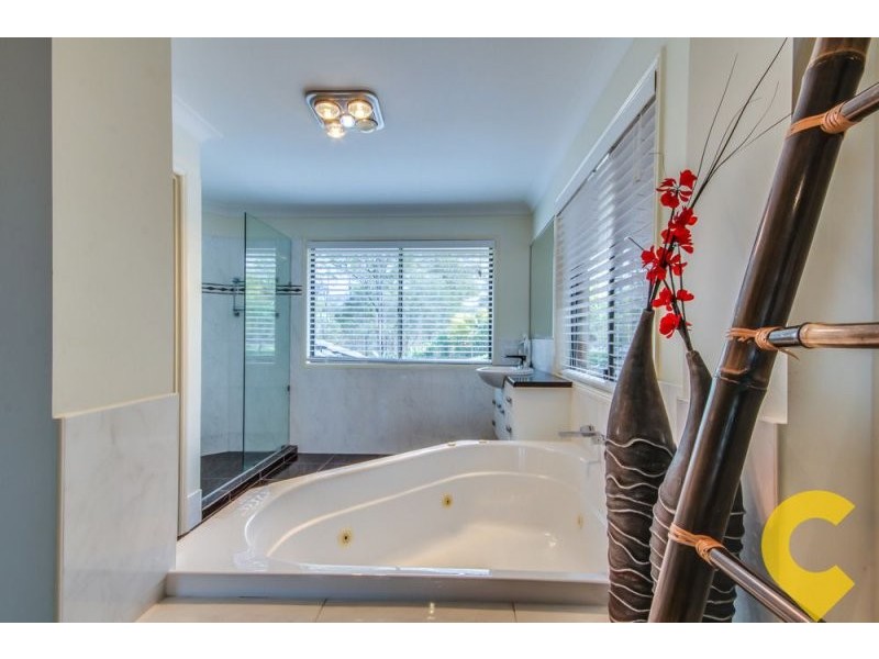 89 Wuraga Rd, Bahrs Scrub QLD 4207