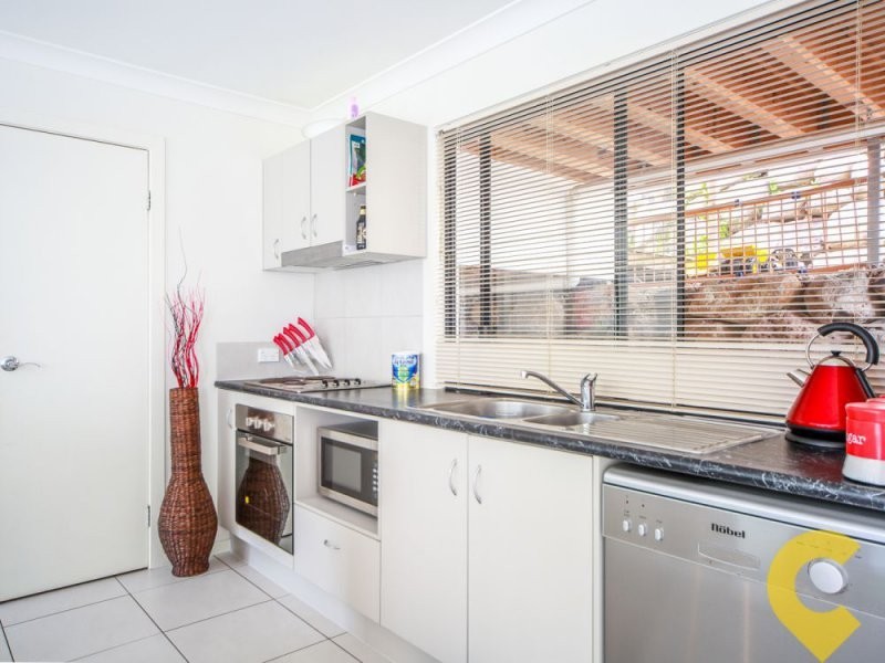 6 Gellert Close, Maudsland QLD 4210