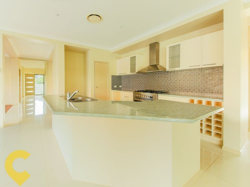 20 Temple Island Cct, Oxenford QLD 4210