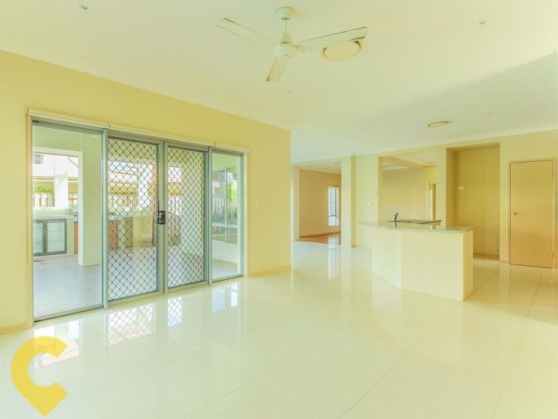 20 Temple Island Cct, Oxenford QLD 4210