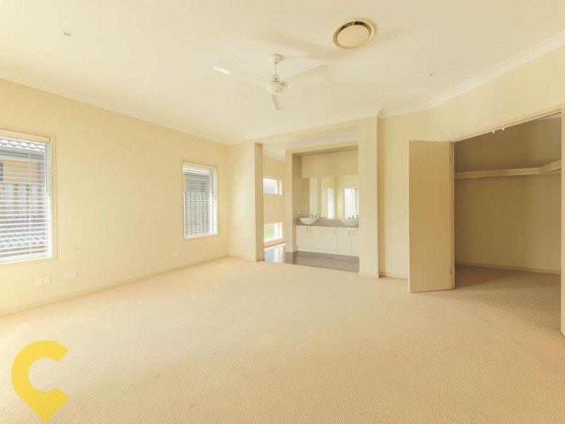 20 Temple Island Cct, Oxenford QLD 4210