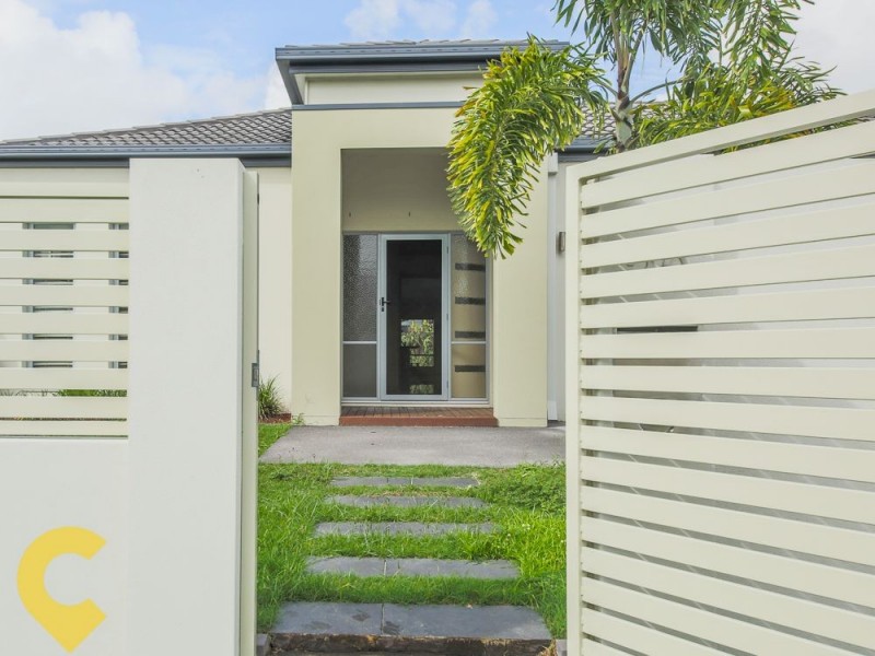 20 Temple Island Cct, Oxenford QLD 4210