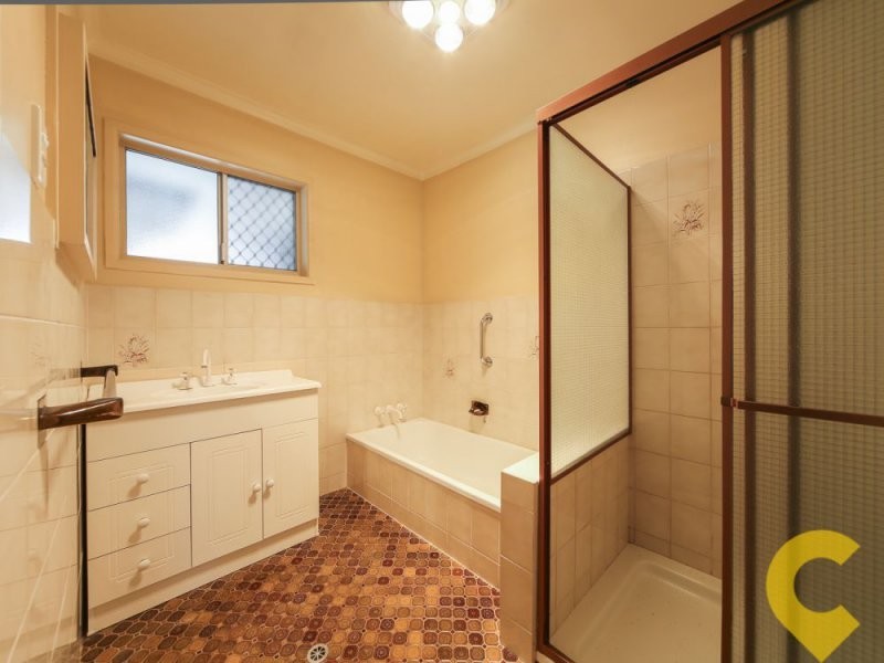 32 Ward St, Southport QLD 4215