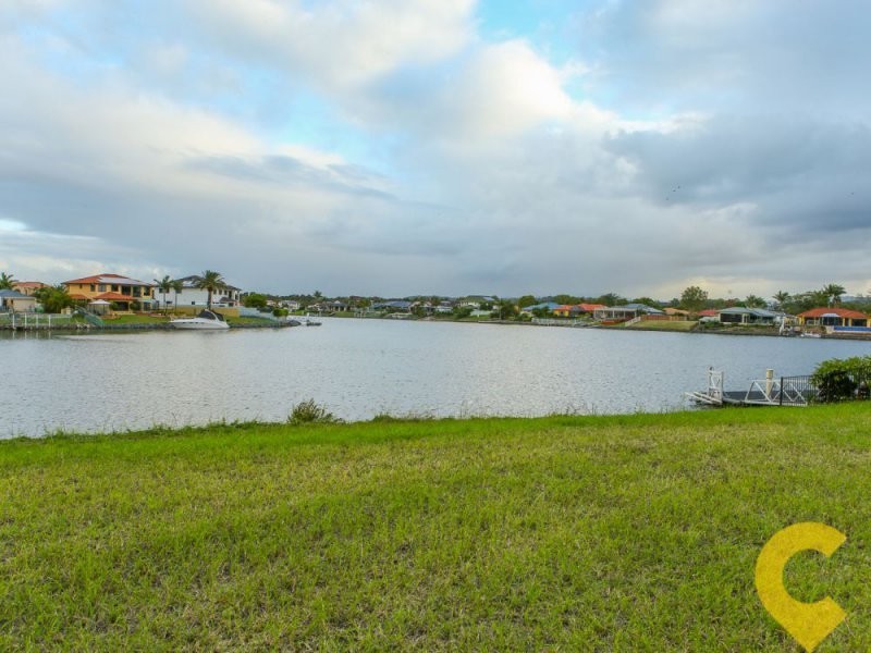 130 The Peninsula, Helensvale QLD 4212