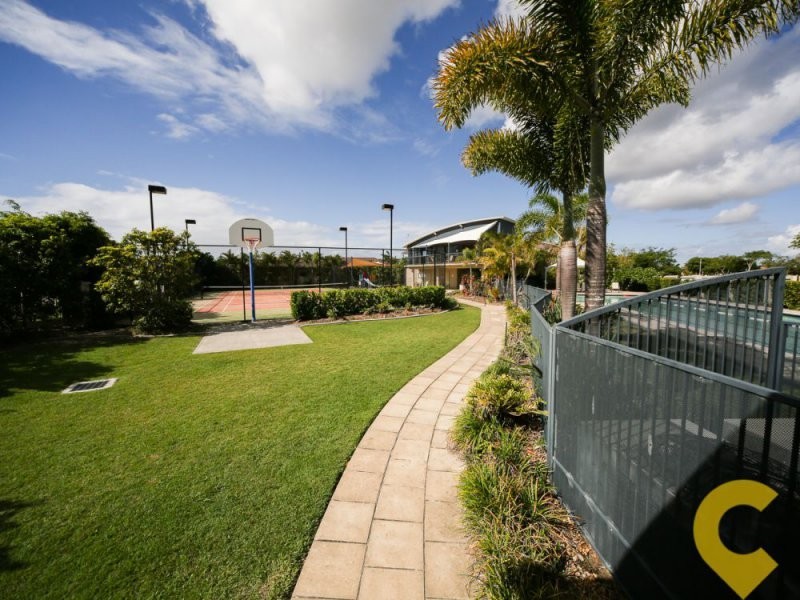 130 The Peninsula, Helensvale QLD 4212