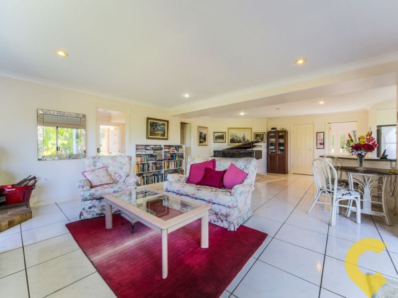 24 Taperoo Court, Yatala QLD 4207