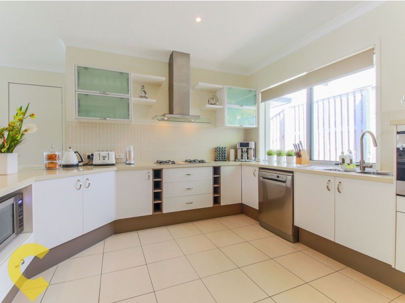 18 Rose Valley Drive, Upper Coomera QLD 4209