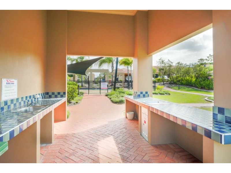 82/24 Amsonia Court, Arundel QLD 4214