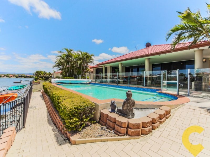 6 Saltair Grove, Helensvale QLD 4212