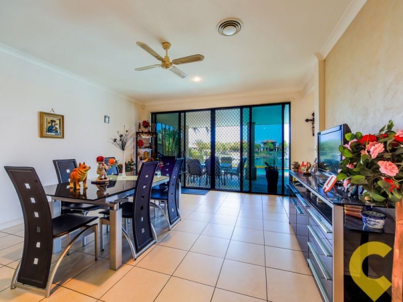 6 Saltair Grove, Helensvale QLD 4212