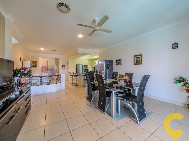 6 Saltair Grove, Helensvale QLD 4212