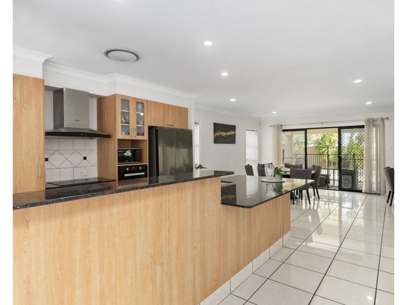 534 Oyster Cove Promenade, Helensvale QLD 4212