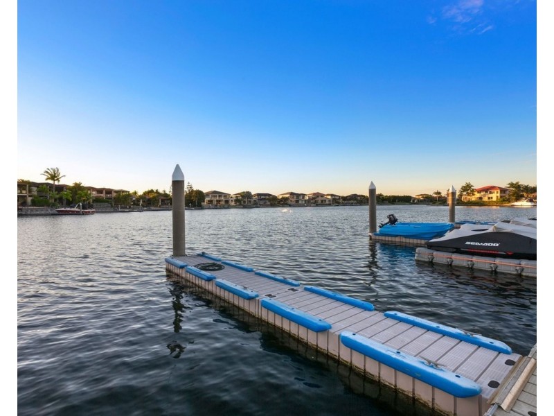 534 Oyster Cove Promenade, Helensvale QLD 4212