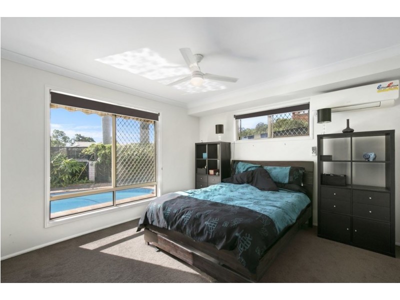 49 Mildura Drive, Helensvale QLD 4212