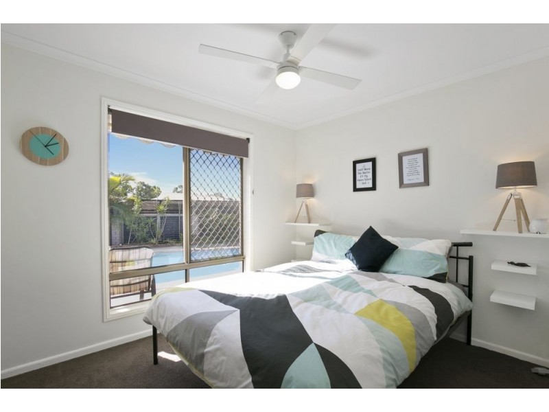 49 Mildura Drive, Helensvale QLD 4212