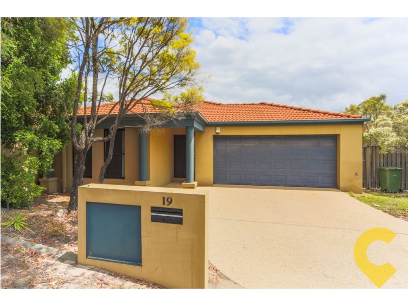 19 Amsonia Court, Arundel QLD 4214