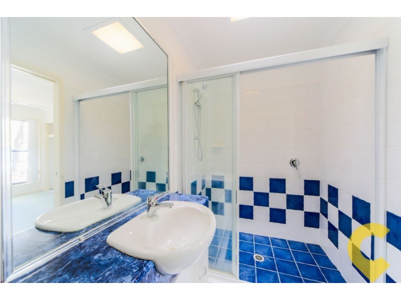 19 Amsonia Court, Arundel QLD 4214