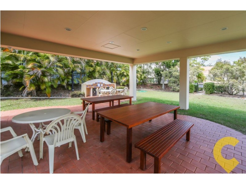 19 Amsonia Court, Arundel QLD 4214