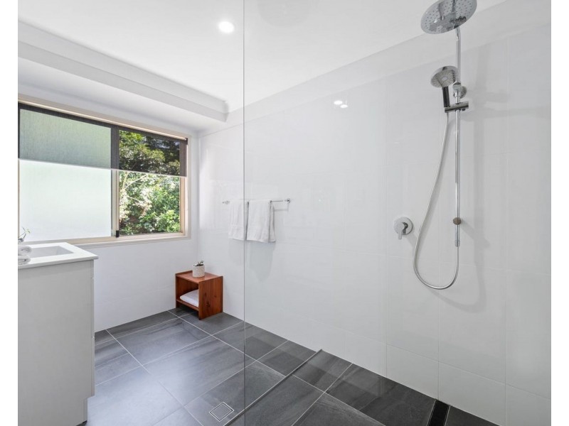 14 Bellona Court, Pacific Pines QLD 4211