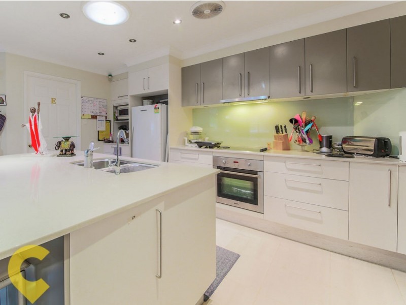 19 Inverness Way, Parkwood QLD 4214