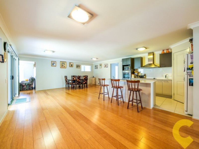 8 Achievement Drive, Ormeau QLD 4208