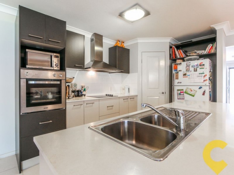 8 Achievement Drive, Ormeau QLD 4208