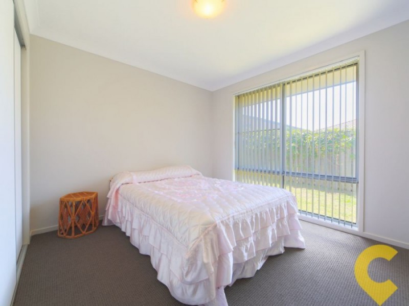 8 Achievement Drive, Ormeau QLD 4208