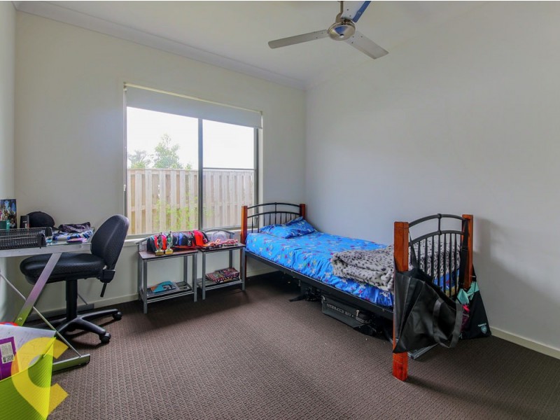 3 Sandpiper Court, Upper Coomera QLD 4209