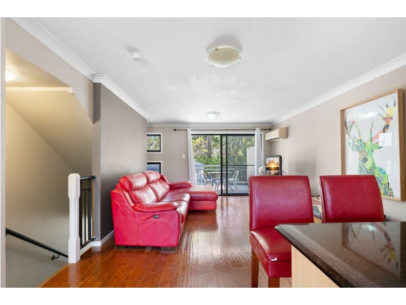 12/18 Geraldton Drive, Varsity Lakes QLD 4227