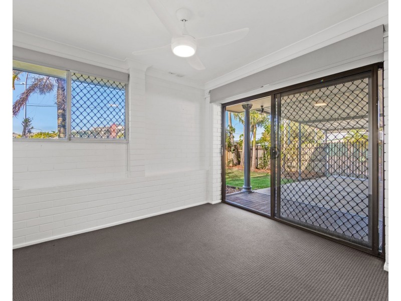 61 Warrener St, Nerang QLD 4211