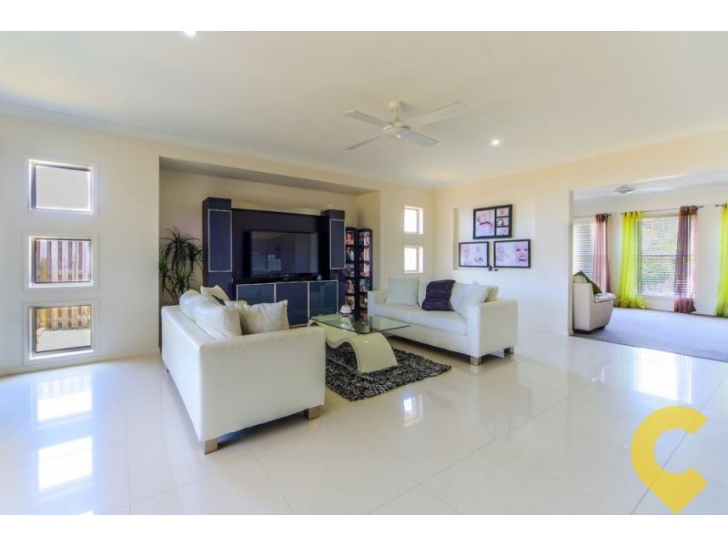 21 Yarrayne Valley Drive, Upper Coomera QLD 4209