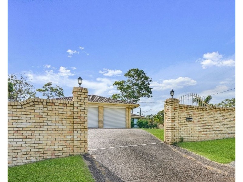 1 Woodlands Way, Parkwood QLD 4214